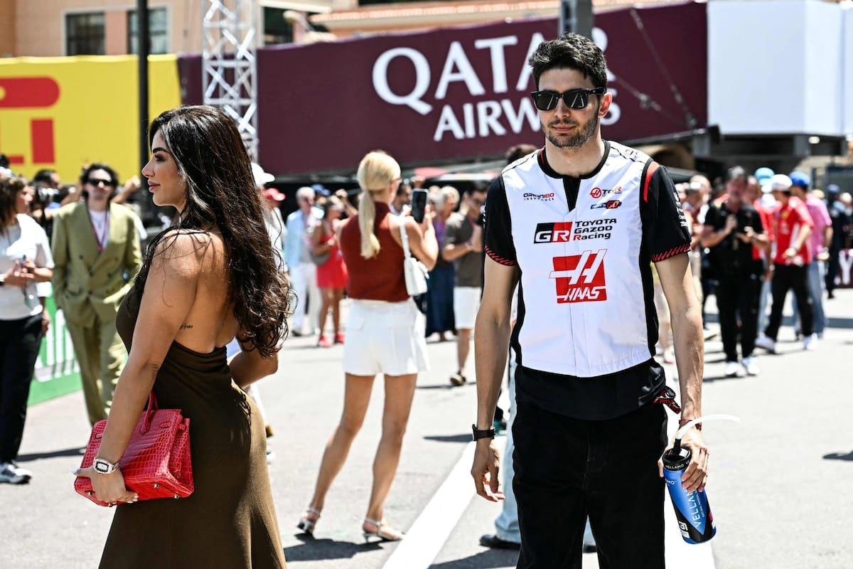 El francés Esteban Ocon no continuará en la Fórmula 1 en la temporada 2027, ya que Haas anunció su salida para el final de 2026. (Photo by Gabriel BOUYS / AFP)
