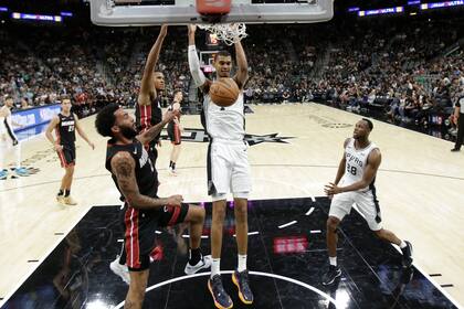 El francés Victor Wembanyama impacta a toda la NBA con un talento único que disfruta San Antonio Spurs (Photo by Ronald Cortes/Getty Images)
