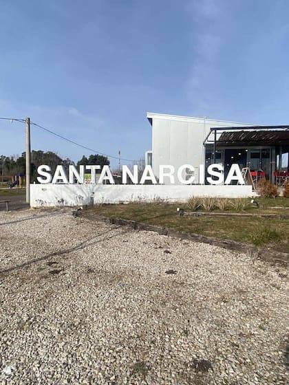El frente de Santa Narcisa, vista desde la ruta
