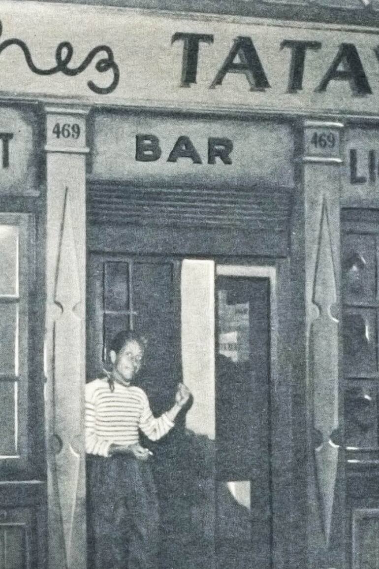 El frente del bar en el barrio de Retiro.