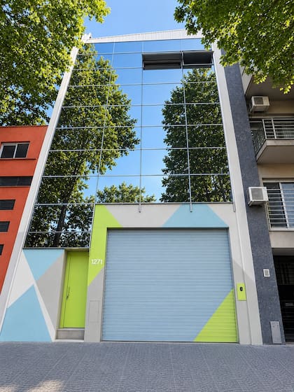 El frente del edificio Tacha, en Chacarita, que será copado por proyectos de arte contemporáneo