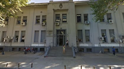 El frente del Instituto Nacional de Alimentos (INAL), sobre la calle Estados Unidos