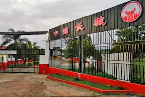 Sale a la venta el frigorífico La Muralla China por US$5 millones