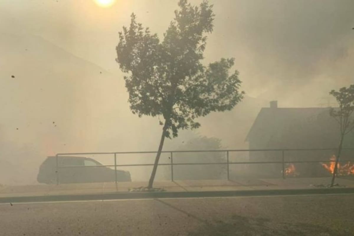 El fuego arrasó la localidad de Lytton, Canadá, durante la ola de calor histórica