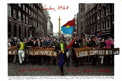 El fuego de las ideas, Londres, 1968. Fotografía intervenida por Marcelo Brodsky en Rolf Art