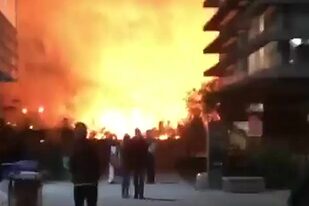 El fuego desde el campus de una universidad privada, en Córdoba