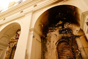 Se incendió una histórica iglesia porteña de 1745 y sufrió daños irreparables en el patrimonio
