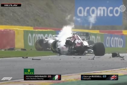 El fuerte impacto de GIovinazzi y Russell