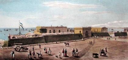 El fuerte y el palacio de los Virreyes en su interior