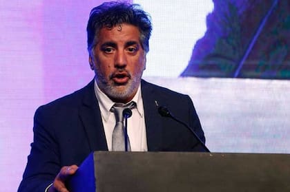 El secretario de Medios y Comunicación, Francisco Meritello, dijo que los sueldos son derechos adquiridos que "de ninguna manera deben volver atrás" sino que se debe "pensar en producir más"