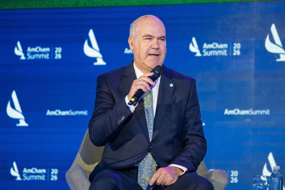 El funcionario reconoció tensiones históricas por la propiedad intelectual y dijo que el desafío es aplicar la norma de manera “justa y racional”