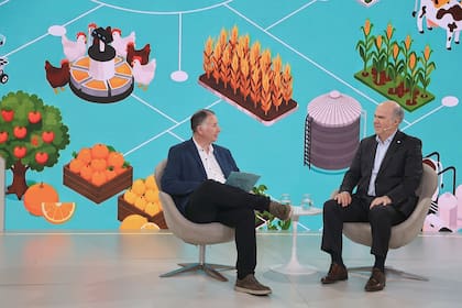 El funcionario sostuvo que el cambio de reglas también modificó el ánimo del sector: “Hoy la gente sabe que este Gobierno no va a hacer un fideicomiso para estabilizar el precio del trigo, que no va a prohibir una exportación, que no va a poner un cupo y que no hay brecha cambiaria"