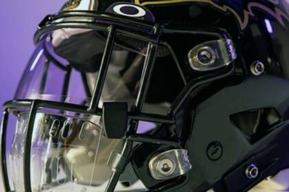 El fútbol americano tendrá el "escudo bucal" de Oakley