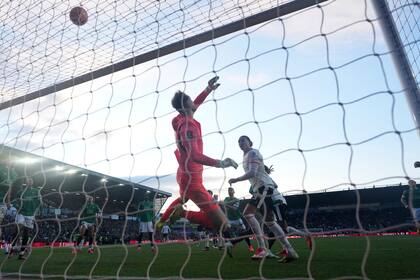 El fútbol inglés debutará fuera de juego semiautomático en la Copa FA