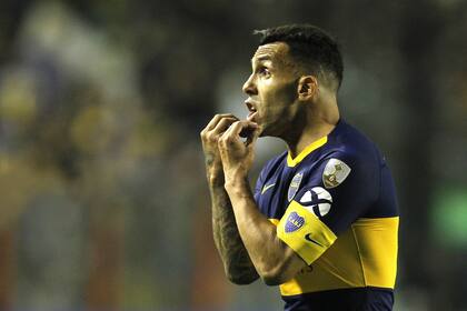 El futuro de Tevez hoy es incierto, como el de Alfaro