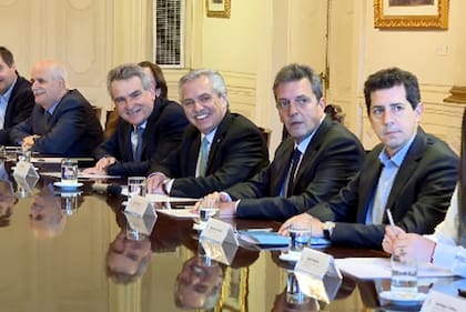 El Gabinete se reunió después de ocho meses