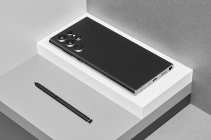 El Galaxy S22 Ultra es el teléfono de la serie S que integra el lápiz S Pen del Galaxy Note