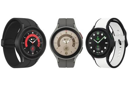 El Galaxy Watch5 Pro tiene una caja de titanio de 45mm, y una esfera de 1,4 pulgadas protegida por cristal de zafiro; incluye además una batería de larga duración