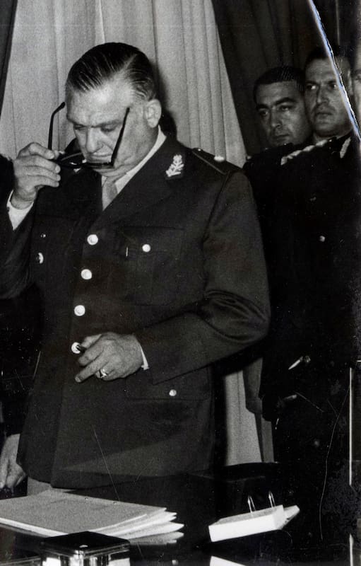 El general Cesáreo Cardozo, al asumir como jefe de la Policía Federal, en marzo de 1976