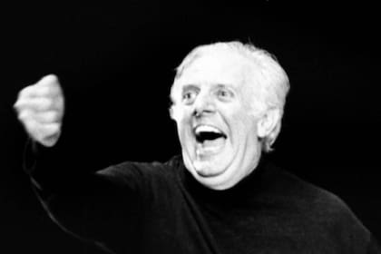 El genial actor, dramaturgo y director Dario Fo, el martes 8 de mayo de 1984 durante su primera función en el Teatro San Martin