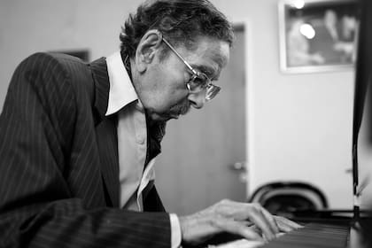 Más de siete décadas dedicadas al piano y a la música de Buenos Aires