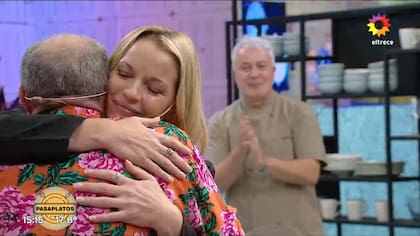 El gesto de Carina Zampini que sorprendió a los participantes de Pasaplatos