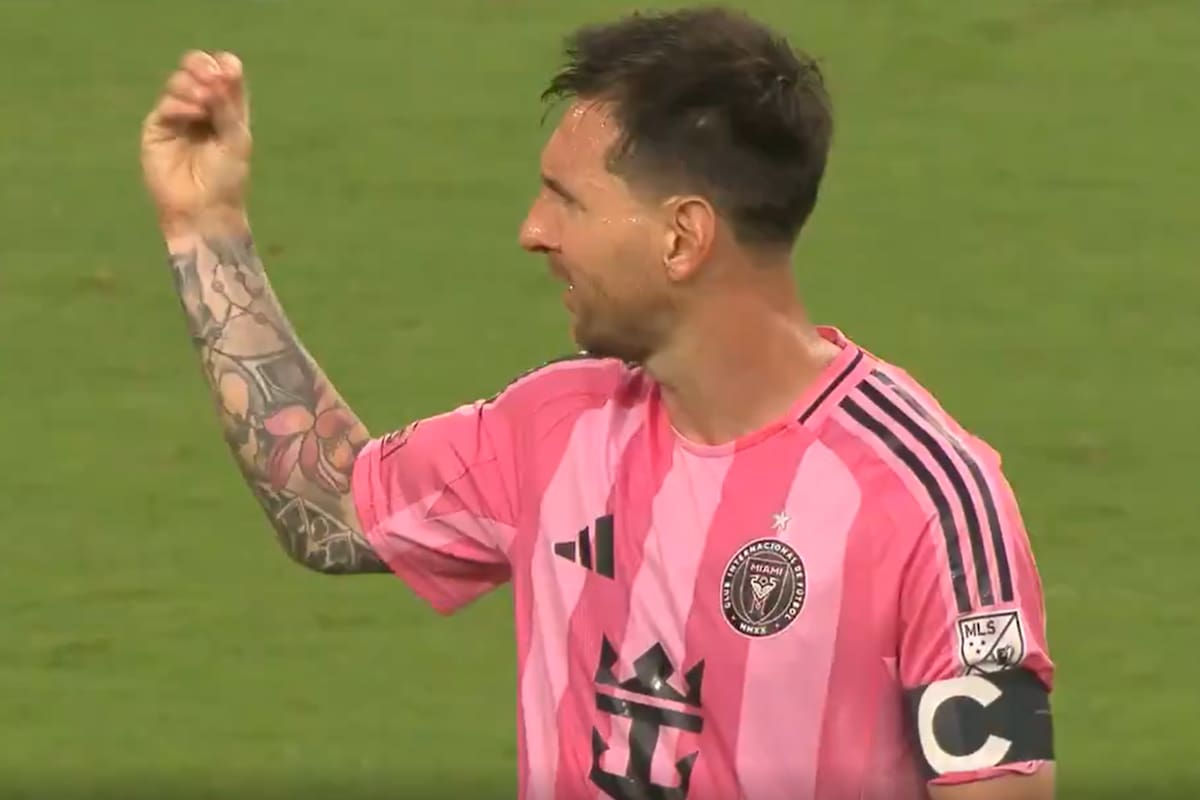El gesto de incredulidad de Messi a los hinchas de Inter Miami por los cánticos durante la victoria ante Portland