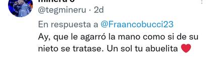 El gesto de la abuela generó la emoción de algunas personas en Twitter