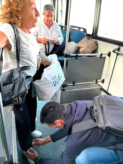El gesto de Lionel Scaloni con una mujer en Córdoba. Foto: (@cappa_pato)