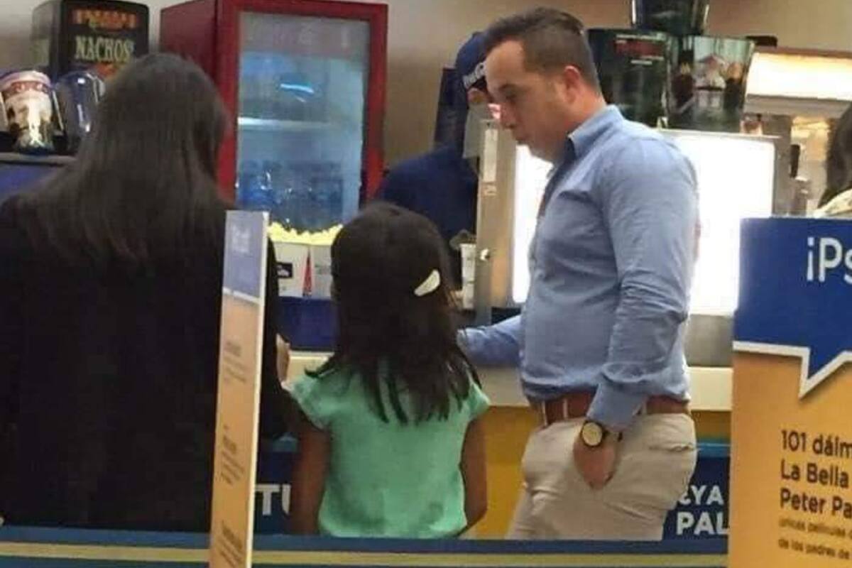 El gesto de un gerente de cine que conmovió a todos (Captura X)