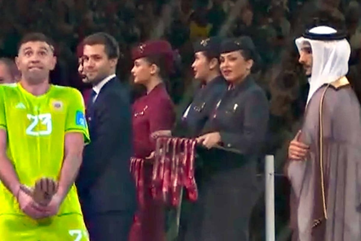 El gesto del jeque de Qatar que se volvió viral tras la celebración del Dibu Martínez