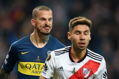 El gesto de Benedetto a Montiel, revivido ayer por el propio delantero antes del partido de Boca contra Unión.