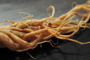 El ginseng es un estimulante que puede tener efectos similares a la cafeína.