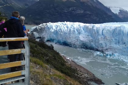El glaciar Perito Moreno inició el proceso de ruptura más grande del siglo