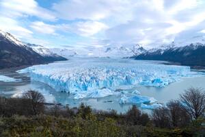 El Glaciar Perito Moreno representa una de las grandes insignias naturales argentinas