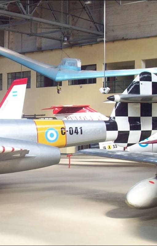 El Gloster Meteor en el Museo Nacional de Aeronáutica, en Morón