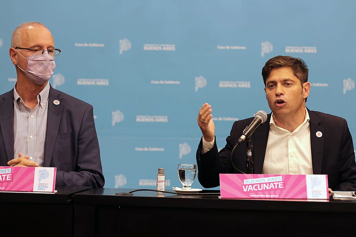El gobernador Axel Kicillof brinda una conferencia de prensa