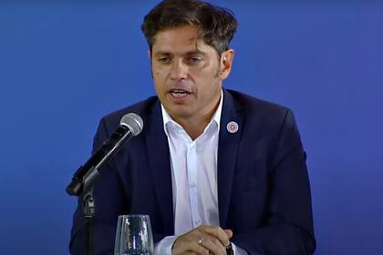 El gobernador Axel Kicillof en el acto de Avellaneda