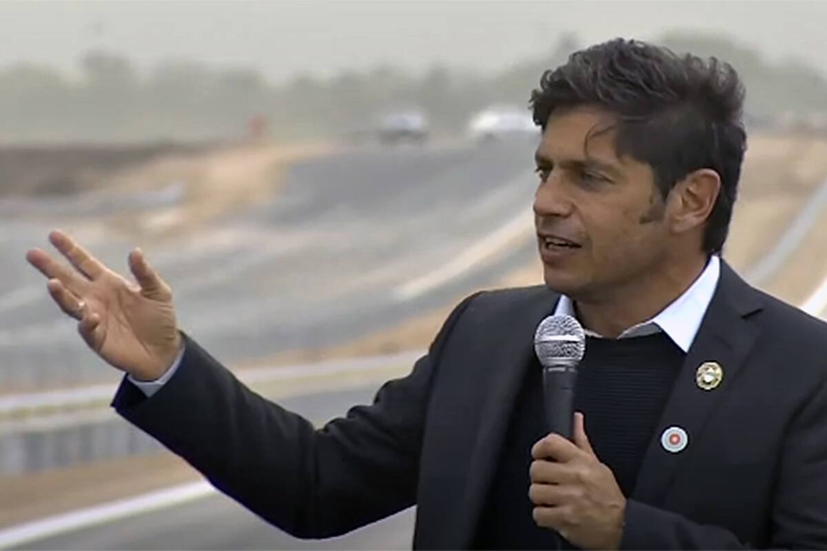 El gobernador Axel Kicillof en la inauguración de tramo de la Autopista Presidente Perón