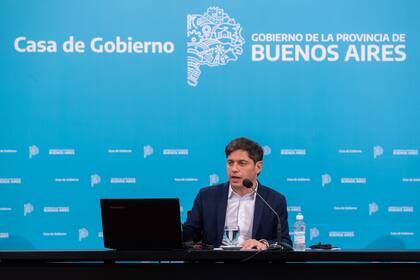 El gobernador Axel Kicillof es objeto de críticas de intendentes opositores por el reparto de fondos