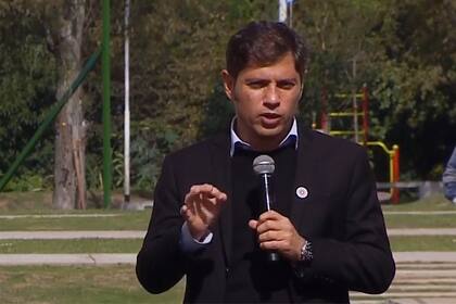 El gobernador Axel Kicillof se reunió ayer con intendentes que respaldaron su política sanitaria