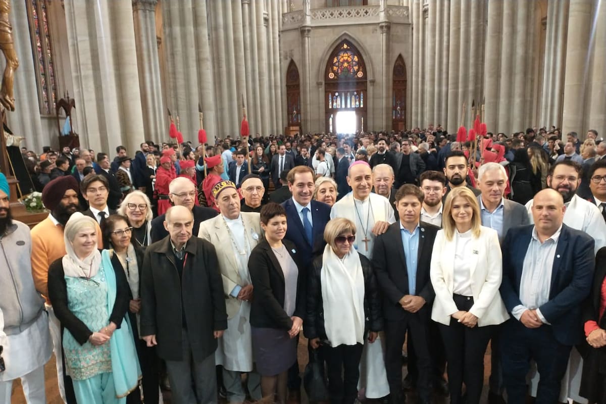 El gobernador Axel Kicillof y otros dirigentes políticos acompañaron al arzobispo de La Plata en el Tedeum