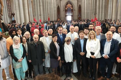 El gobernador Axel Kicillof y otros dirigentes políticos acompañaron al arzobispo de La Plata en el Tedeum