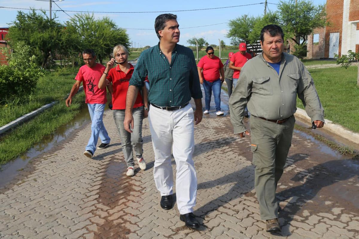 El gobernador Capitanich junto a Emerenciano Sena