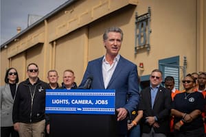 El gobernador de California anunció nuevas medidas que favorecen a los trabajadores del estado