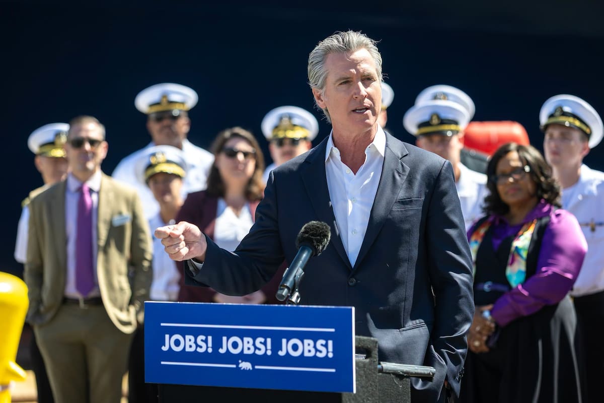 El gobernador de California, Gavin Newsom, dijo en un acto que "las inversiones de hoy respaldan el crecimiento de las industrias que definen la próxima generación de nuestra economía"