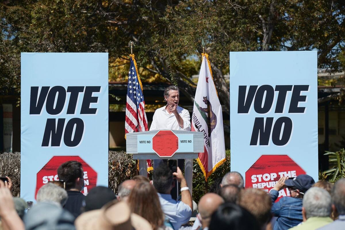 El gobernador de California, Gavin Newsom, dio marcha atrás a un proyecto de ley que beneficiaba a inmigrantes indocumentados