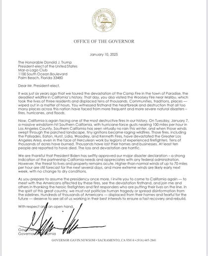 El gobernador de California publica una carta dirigida a Donald Trump donde lo invita al estado a ver el trabajo de los bomberos en las zonas afectadas