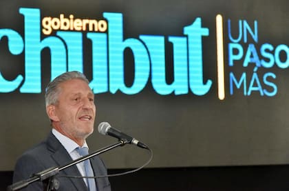 El gobernador de Chubut, Mariano Arcioni