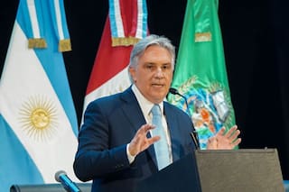 El cordobés Llaryora reclamó por el PAMI: “No se escondan más, pongan la cara y los recursos”